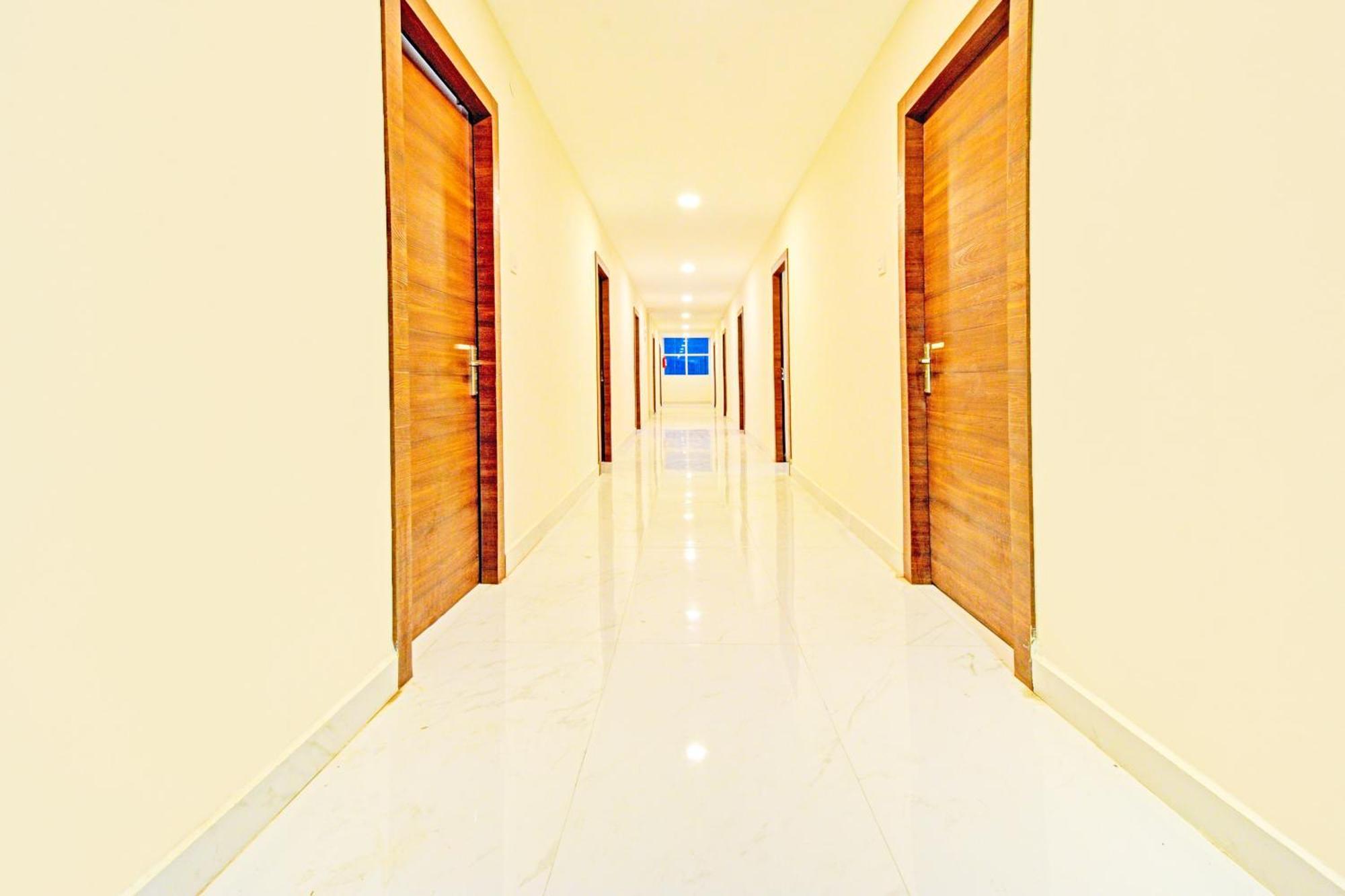 Super Collection O Sanath Nagar Near Railway Station Hotel Hyderabad Ngoại thất bức ảnh